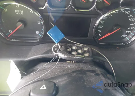 2018 GMC Yukon Xl Slt z USA, uszkodzony, nr VIN 1GKS2GKC6JR334697